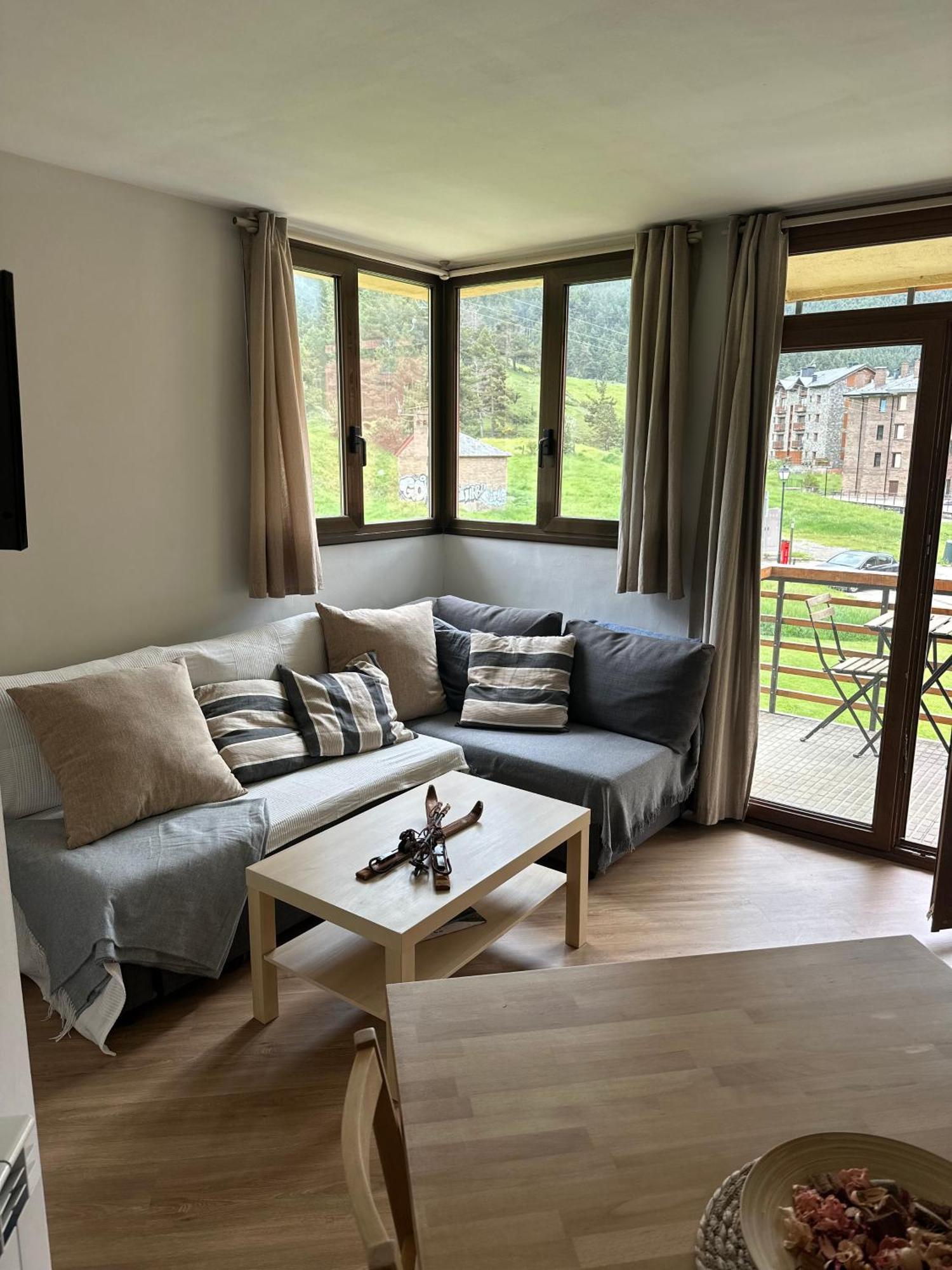 Apartamento Dalia Ла-Молина Экстерьер фото